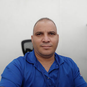 Meet your Posher, Yoelvis